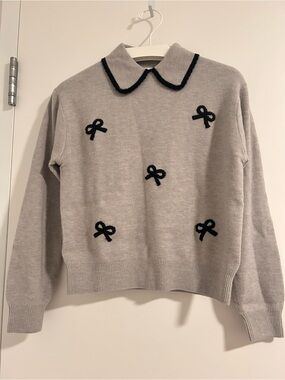 Zara Peter Pan Collar Light Gray Sweater Black Bow (Women US S/ Kids 160cm)